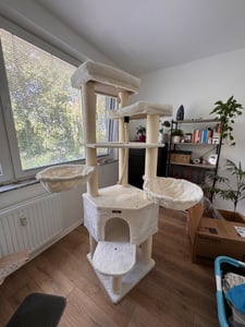 FEANDREA Škrabadlo, vícepatrové škrabadlo pro kočky, silné sisalové sloupky, pro velké kočky, škrabadlo pro kočky, bílé Fotografie od zákazníka č. 1