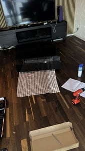 MODFU Couchtisch weiß mit 2 Schubladen,Kaffeetisch Sofatisch mit stauraum und LED-Licht,Hochglanz-Beistelltisch aus gehärtetem Glas,90×45×35.5cm Kunden-Foto 1