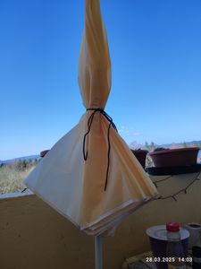 Sonnenschirm rund Ø1,80m rot Nylon Kunden-Foto 1