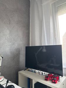 Dyon 24 VX, 61 cm (24"), 1366 x 768 Pixel, HD, Smart-TV, WLAN, Schwarz Kunden-Foto 1