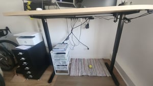 ALBATROS UP30 Telaio per scrivania regolabile in altezza elettricamente con motore, nero - Telaio per scrivania / tavolo regolabile in altezza all'infinito, colore: nero Foto del cliente 2