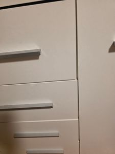 2er-Set Schwebetürenschrank Schrank Kleiderschrank ohne Spiegel 80cm OMEGA 2D mit Kommode FRIDA 02 90 cm 4S Weiss/Weiss Kunden-Foto 1