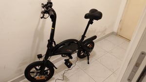 Lekki składany rower elektryczny D3S, 14‑calowy, 250 W, akumulator 36V 10Ah, prędkość maksymalna 25 km/h, podwójne hamulce tarczowe, 15°，120kg Zdjęcie produktu od klienta nr 1