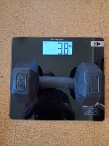 TREX SPORT Kurzhanteln Hanteln Set 2x1kg TX-001CD | Kunststoff Hexagon Dumbbell für Krafttraining | sechseckige Anti-Roll Form, ergonomischer Griff Kunden-Foto 1