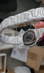 Versace Uhr Damen DV One Mini Weiß Keramik VE9F00224 Kunden-Foto 4