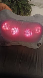 NAIPO Massagekissen Shiatsu Massagegeräte für Nacken Schulter Rücken 3D-rotieren Kunden-Foto 1