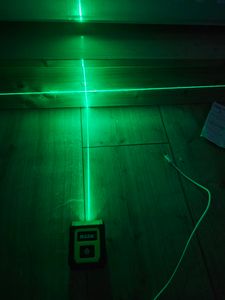 Kreuzlinienlaser 2-Linien Laser Level Grüne Laser Kreuzlinie, vertikale Linie, horizontale Linie, Selbstnivellierung, IP54 Wasserdicht Lasermessgeräte Kunden-Foto 3