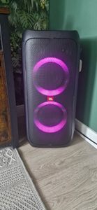 JBL Partybox 310, 6,35 cm (2.5"), 6,5 cm, 16,5 cm (6.5"), 17,6 cm, 240 W, 45 - 20000 Hz Zdjęcie produktu od klienta nr 1