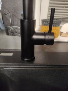 Lonheo Niederdruck Küchenarmatur Wasserhahn Küche ausziehbar 360° drehbar Spültischarmatur mit Brause, Edelstahl Küchenwasserhahn, Schwarz Kunden-Foto 1