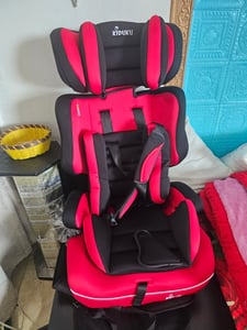 KIDUKU® Autokindersitz Kinderautositz Autositz Kindersitz 9-36kg Gruppe 1+2+3 Schwarz Kunden-Foto 2