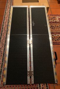 Jopassy Rollstuhlrampe Rollirampe Auffahrschiene Klappbar Auffahrrampe Alu rutschfeste Oberfläche 152cm bis 270kg Kunden-Foto 1