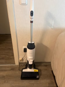 Tineco iFLOOR 5 Breeze Complete: complete nat- en droogzuiger, met automatische reiniging, lichtgewicht, draadloos, stofzuiger met dweilfunctie, geschikt voor het reinigen van hoeken (<0,5 cm), blauw Klantenfoto 3