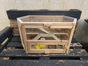 Hamsterkäfig Gino aus Fichtenholz mit Plexiglasfront und Drahtgeflecht 80x40x43 cm Kunden-Foto 2