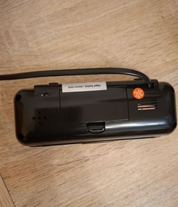 Projektorový budík. Digitálny budík s teplomerom a veľkými LED číslicami. Budík s USB nabíjačkou. Digitálny budík Retoo Fotografia od zákazníka č. 2