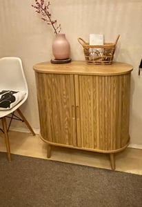 sweeek - Sideboard mit Schiebetüren und Regal, gerillter Holzoptik B 80cm - Natur Kunden-Foto 1