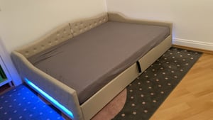 Flieks Hydraulisches Polsterbett 140x200cm mit Stauraum, Schlafsofa Tagesbett mit Rücken- und Armlehne, Jugendbett Doppelbett mit Led, Leinen, Grau Kunden-Foto 1