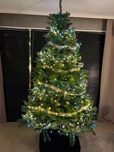 COSTWAY Albero di Natale artificiale da 180 cm, albero di Natale con supporto in metallo, albero di Natale con aghi in PVC, albero di Natale artificiale con sistema pieghevole, verde Foto del cliente 1
