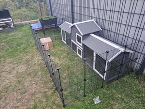 MyAnimal Hasenstall MH-03 | Hasenkäfig XXL mit Freilaufgehege - Kleintierkäfig - Kaninchenstall - 4 Türen - Kleintierstall - Wetterfest - 226x53x85 cm Kunden-Foto 4