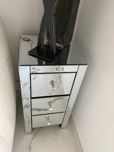 Dtboom Zrkadlo Nočný stolík Nočný stolík Vintage Komoda s zásuvkami Komoda Úložný priestor Skriňa so zásuvkami Skriňa Organizér Nočný stolík do obývačky a spálne Fotografia od zákazníka č. 1