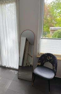 LunaMirror, celotělové zrcadlo, rozměry 146 x 44 cm, barva hnědá, rám z hliníku Fotografie od zákazníka č. 5