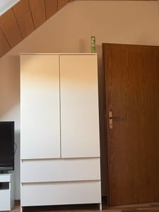 Drehtürenschrank SOLO 2D2S, Schlafzimmer, Kleiderschrank Schrank 90 cm Weiß/Weiß, zweitürig, zwei Schubladen, grifflos Kunden-Foto 2