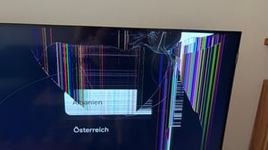 TCL P7K 55P7K, 139,7 cm (55"), 3840 x 2160 Pixel, QLED, Smart-TV, WLAN, Metallisch Kunden-Foto 4