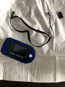 Pulsoximeter für den Finger zur Pulsmessung und Sauerstoffsättigung FÜR DEN FINGER Kunden-Foto 14