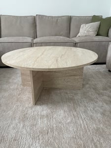 Skye Decor, Soleil: Mesa auxiliar de travertino, fabricada con placa de melamina 100%, dimensiones: 90 x 90 x 40 cm Foto del cliente 1