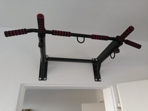 KESSER® 4in1 Klimmzugstange zur Wandmontage rutschfesten Griffen zusätzliche Funktion für Seile Ringe und Boxsäcke mit verschiedenen Griffpositionen | sicher & stabil | Pull Up Bar für zuhause Kunden-Foto 1