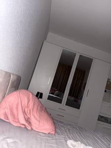 Drehtürenschrank Kleiderschrank Schrank mit Spiegel 100 cm Sonoma/Sonoma - Szantal 2D Kunden-Foto 3