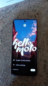 Motorola edge 60 pro 16,9 cm (6.67") Double SIM Android 15 5G USB Type-C 12 Go 512 Go 6000 mAh Gris Photo du client 1