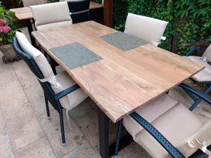 SIT Möbel Baumkante-Esstisch 200 x 100 cm | Tischplatte Akazie natur | Gestell Metall schwarz | B 200 x T 100 x H 77 cm | 07100-99 | Serie TABLES & CO Kunden-Foto 2