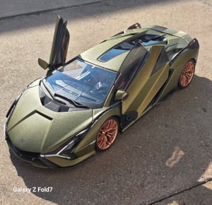BBURAGO Ferrari 488 Pista, Supersportwagen-Modell, Vormontiert, 1:24, Ferrari 488 Pista, Unisex, Metall, Kunststoff Kunden-Foto 1