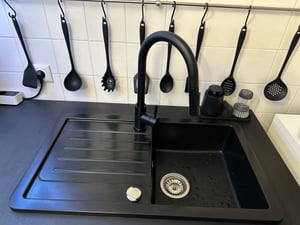 MIT ARMATUR - Rein Schwarz LINDBERGH® Antibakterielle Granit Spüle "VEL44" + "1-Deco" Einbauspüle Küchenspüle Spülbecken Kunden-Foto 1