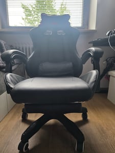 GOTAGEE Gaming-Stuhl Bürostuhl Ergonomischer Gaming Sessel mit Lendenwirbelstütze Fußstütze mit Katzenohren Kopfkissen Höhenverstellbar Schwarz Kunden-Foto 3