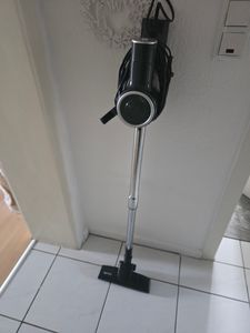 Vactidy C6 Staubsauger mit Kabel, 7m Kabel/1.7kg/30000Pa/600W, 800mL-Staubbehälter Stielstaubsauger, Ein-Knopf-Entleerung, Handstaubsauger für Teppich Fotografie od zákazníka č. 5