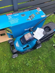 Makita DLM432Z, 575 m², 43 cm, 2 cm, 7,5 cm, 3600 ot/min, 50 L Fotografia od zákazníka č. 2