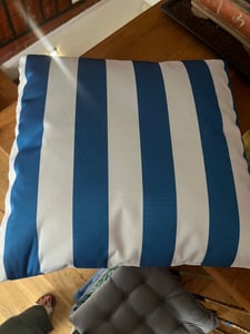 Waterdichte bankkussen, 100x40x5 cm, rood en wit, geschikt voor buitenmeubels, tuinmeubels en banken in huis Klantenfoto 1