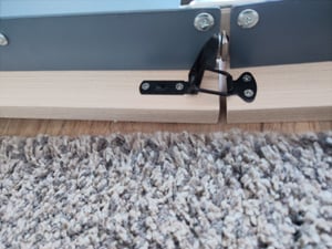 Klappbarer Schreibtisch mit Ablagen 2-in-1 Bücherregal Weiß Eckschreibtisch links mit Steckdose und USB-Anschluss Kunden-Foto 2