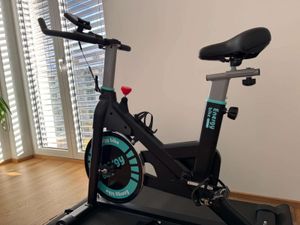 Wenoker Heimtrainer Fahrrad mit Eigener App und Magnetischem Widerstand, Bis 160KG, Indoor Fitnessbike Heimtrainer für Kardio Training Kunden-Foto 4