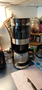 Barista Filterkaffeemaschine Grind mit Mahlwerk, LED-Touchdisplay & Timer - 900W Kunden-Foto 1