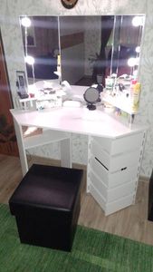 HOME DELUXE - Coiffeuse MIRANDA - Noir : - 130 x 80 x 40 cm, 8 LED au choix parmi 3 couleurs de lumière, contrôlables via un bouton tactile, tabouret inclus I Coiffeuse Table de maquillage Photo du client 1
