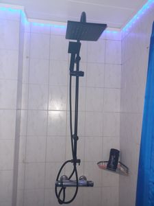 Colonne de douche Tord, noire (78200-70) Photo du client 1