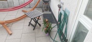 Kunstoff Klapptisch 45 x 43 cm - wald grün - Garten Beistelltisch klappbar Kunden-Foto 3