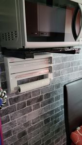 Bayli Mikrowellenhalterung Ausziehbar 31-47,5cm – Microwelle Tragkraft 40kg – Halter für Mikrowelle - Küchenregal – Mini Backofen Halterung inkl. Montagematerial - Wandbefestigung - Küchengeräte Regal Kunden-Foto 1