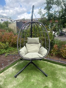 Makika Hängesessel mit Gestell höhenverstellbar aus Polyrattan in Grün / Grau Kunden-Foto 1