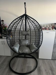 Závěsné zahradní křeslo Cocoon černé s polštáři a rámem LAZYHOME Fotografie od zákazníka č. 2