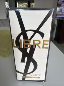 Yves Saint Laurent Yves Saint Laurent MYSLF L'Absolu Parfum 100ml Kunden-Foto 4