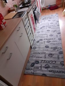 Tapis de cuisine I Dos de gel I Inscription I gris, noir Taille - 80 x 300 cm Photo du client 1