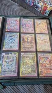 Pokemon Prismatic Evolutions Booster Bundle Display German Kunden-Foto 1